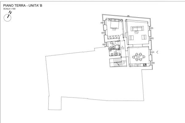 Lovely terratet with large spaces and garden, swimming pool