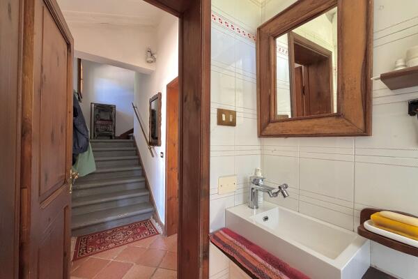 Vivere Bolgheri: villa indipendente immersa nei vigneti con giardino privato