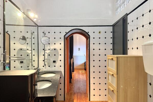 DREAM investment in the center with 2 terraces and views of the towers of San Gimignano