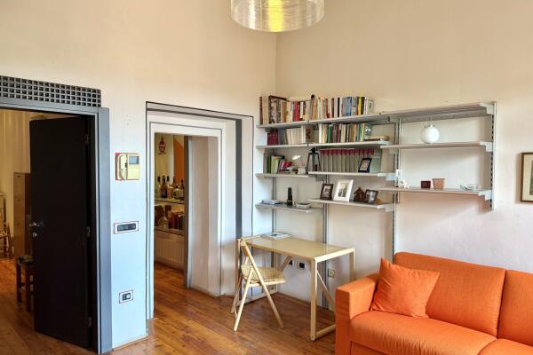 DREAM investment in the center with 2 terraces and views of the towers of San Gimignano