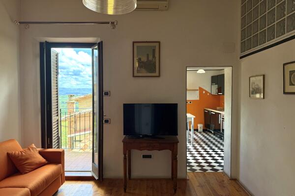 DREAM investment in the center with 2 terraces and views of the towers of San Gimignano