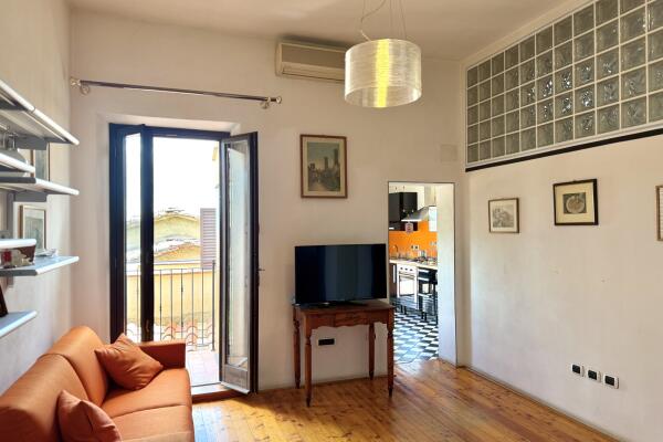 DREAM investment in the center with 2 terraces and views of the towers of San Gimignano