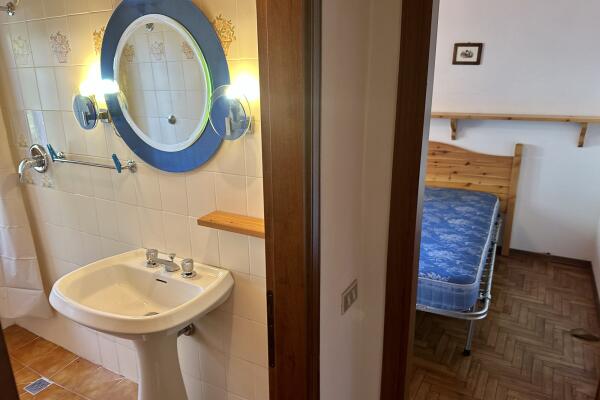 Doganaccia - Appartamento con camino e giardino privato