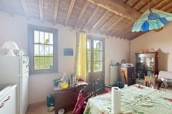 Two-room apartment on the second floor with separate entrance from private garden and large tavern